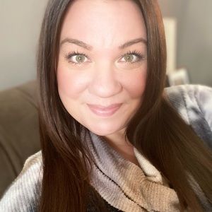 Meet your Posher, Jenn